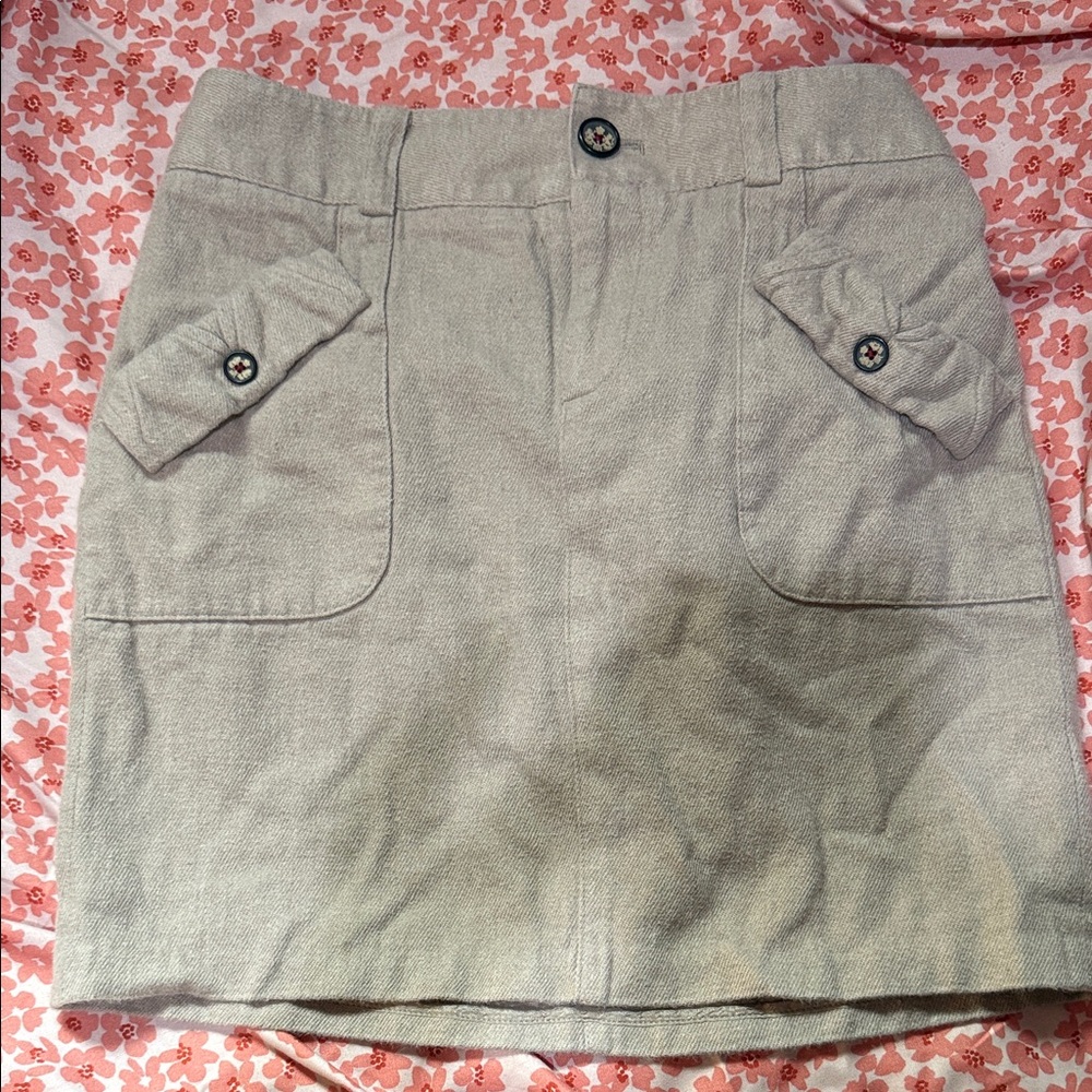 Banana Republic Heritage Stylish Gray Mini Skirt with Button Accents